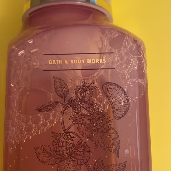 Raspberry Tangerine Foaming Hand Soap - Picture 3 of 5